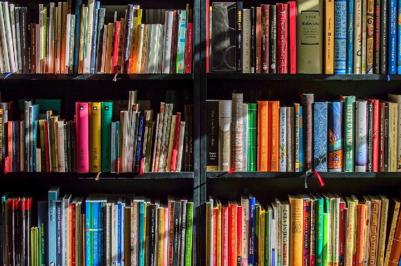 Najlepsze cykle książek dla młodzieży