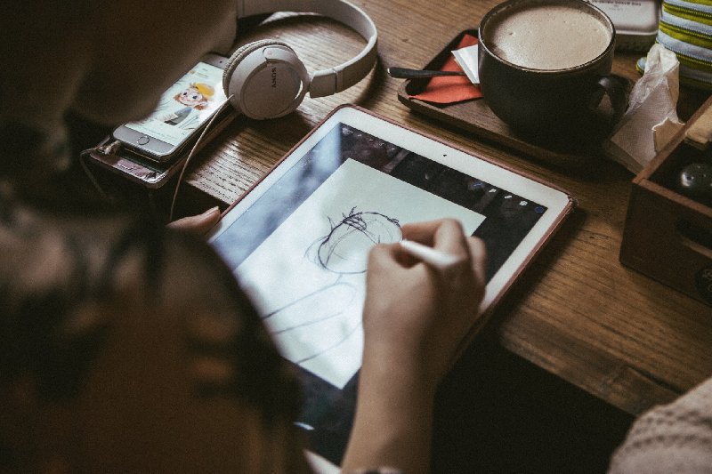 Dlaczego warto kupić tablet graficzny?